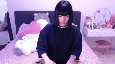 petunia  online show from 12/06/24, 01:07