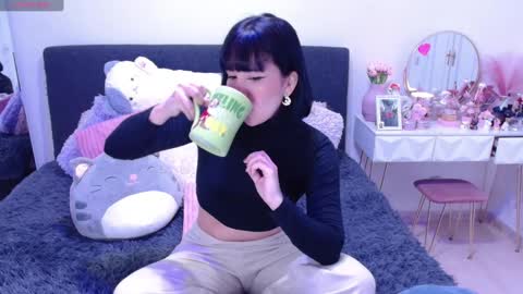 petunia  online show from 12/19/24, 07:51
