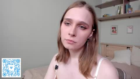 Mia online show from 04/30/26, 02:23