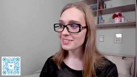 Mia online show from 05/29/26, 03:54