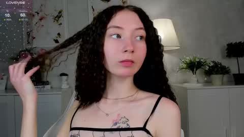 Snapshot of havefunwithmee_ chatting on 10/16/25, 08:59 Lola online show from 10/16/25, 08:59