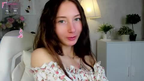 Snapshot of havefunwithmee_ chatting on 10/26/25, 09:04 Lola online show from 10/26/25, 09:04