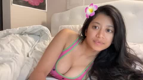 hawaiigirl_ online show from 06/05/26, 09:31