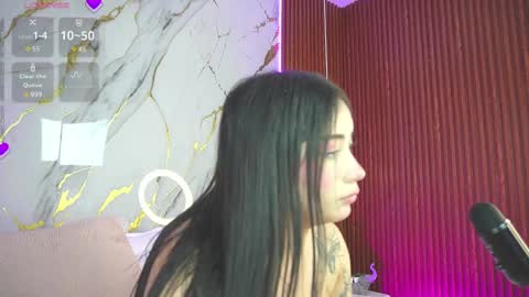 Snapshot of hay1_ chatting on 12/24/24, 09:39 haylie  See you tonight at 8pm Colombia time online show from 12/24/24, 09:39