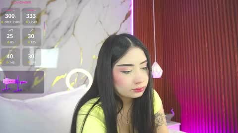 Snapshot of hay1_ chatting on 02/24/25, 04:38 haylie  See you tonight at 8pm Colombia time online show from 02/24/25, 04:38