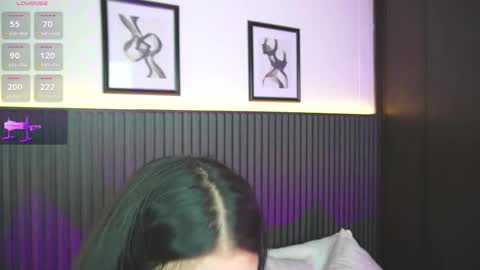 haylie  See you tonight at 8pm Colombia time online show from 11/08/25, 03:07