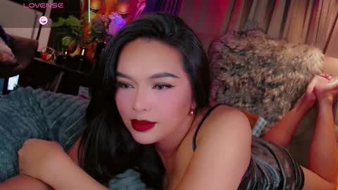 Snapshot of hay_fa chatting on 11/13/25, 06:45 HAYFA online show from 11/13/25, 06:45