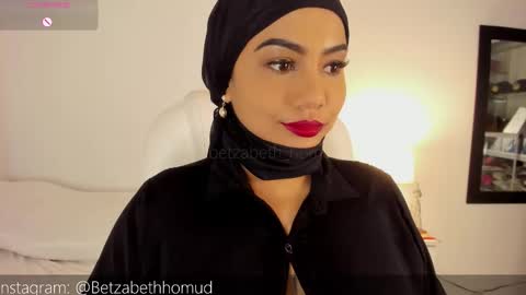 Hayat online show from 12/23/25, 07:50