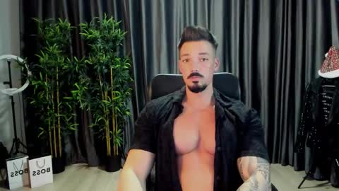 HaydenSpears online show from 11/18/25, 02:43