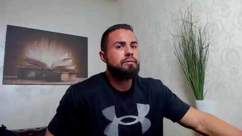 HayesWood online show from 11/18/25, 06:07