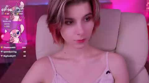 Snapshot of haylaamber chatting on 02/16/25, 04:21 haylaamber online show from 02/16/25, 04:21