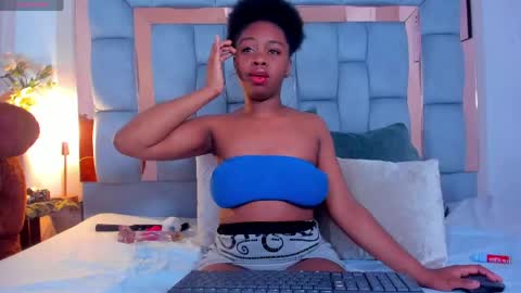 hazel_lanee online show from 06/05/26, 05:36