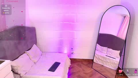 HAZEL LYNN ROSS online show from 09/08/25, 06:29