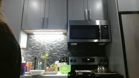 Snapshot of hazel_skye chatting on 02/10/25, 11:02 Hazel online show from 02/10/25, 11:02