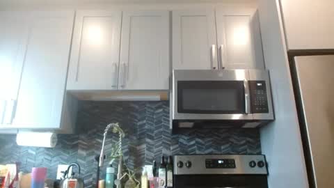 Snapshot of hazel_skye chatting on 02/26/25, 03:19 Hazel online show from 02/26/25, 03:19