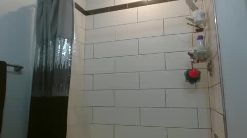 Snapshot of hazel_skye chatting on 03/10/25, 01:32 Hazel online show from 03/10/25, 01:32