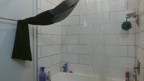 Snapshot of hazel_skye chatting on 09/28/25, 06:57 Hazel online show from 09/28/25, 06:57