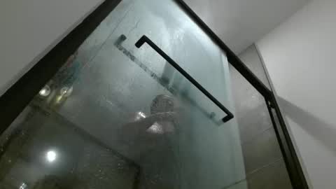 Snapshot of hazel_skye chatting on 11/19/25, 05:35 Hazel online show from 11/19/25, 05:35