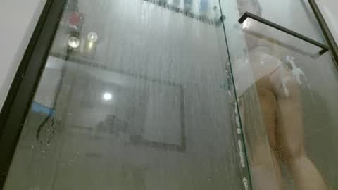 Snapshot of hazel_skye chatting on 11/21/25, 10:19 Hazel online show from 11/21/25, 10:19