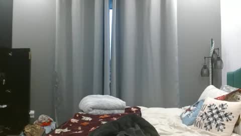 Snapshot of hazel_skye chatting on 11/25/25, 01:22 Hazel online show from 11/25/25, 01:22