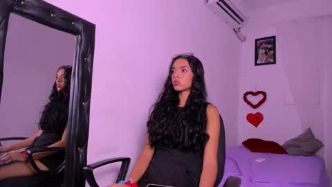 hazel_slim_ online show from 03/10/26, 05:51