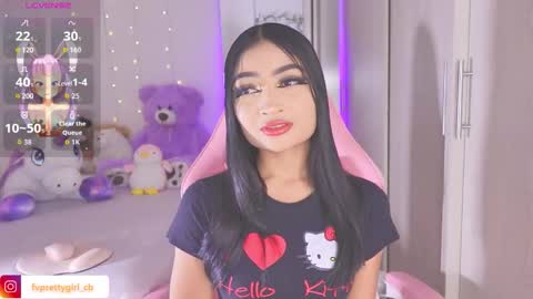 Snapshot of hazelbabee_ chatting on 11/27/25, 07:54 Lynn online show from 11/27/25, 07:54