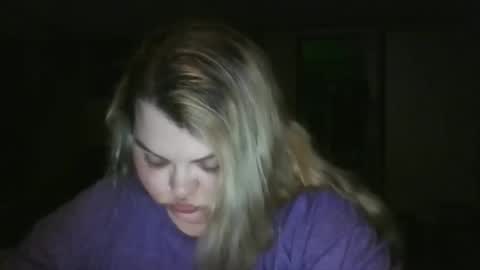 Snapshot of hazeleyez97 chatting on 09/25/25, 06:50 Hazeleyez97 online show from 09/25/25, 06:50