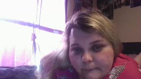 Snapshot of hazeleyez97 chatting on 10/22/25, 09:14 Hazeleyez97 online show from 10/22/25, 09:14