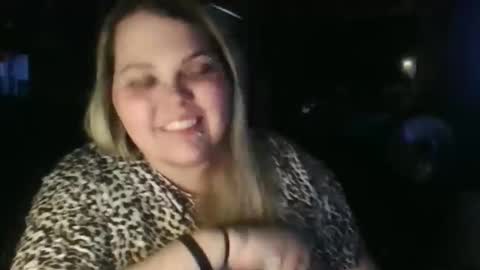 Snapshot of hazeleyez97 chatting on 10/23/25, 02:05 Hazeleyez97 online show from 10/23/25, 02:05