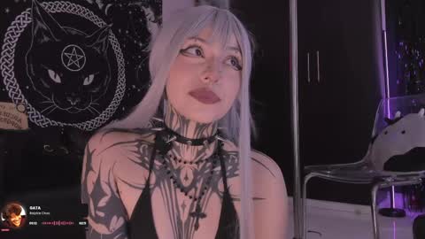 Hazell Witch online show from 05/30/26, 08:39