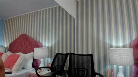 HazelMoret online show from 02/19/25, 11:49