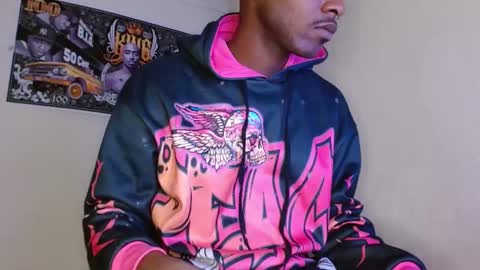 hazlan_420 online show from 09/17/25, 11:12