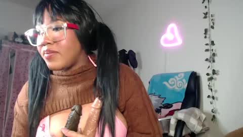 Snapshot of hazzelopium chatting on 01/09/25, 09:05 Mya online show from 01/09/25, 09:05