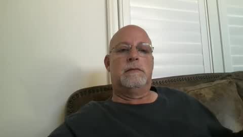 Snapshot of hdeuce22 chatting on 11/12/25, 03:45 Hdeuce22 online show from 11/12/25, 03:45