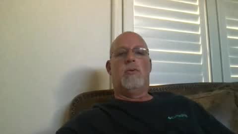 Snapshot of hdeuce22 chatting on 11/20/25, 08:52 Hdeuce22 online show from 11/20/25, 08:52