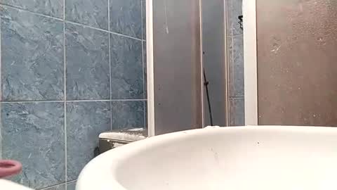 Snapshot of hdhdhhdhj chatting on 01/03/25, 04:00 hdhdhhdhj online show from 01/03/25, 04:00