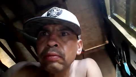 Snapshot of headshop_ chatting on 04/19/26, 01:16 Cloudznpointzsex online show from 04/19/26, 01:16