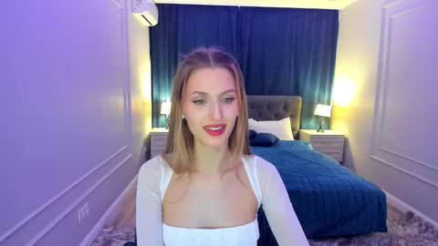 heartedlove_1 online show from 10/06/25, 11:51