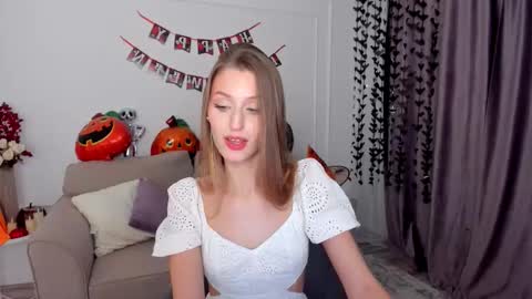 heartedlove_1 online show from 10/20/25, 04:13