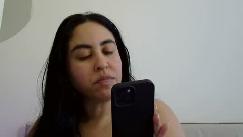 heatwavee online show from 12/02/24, 02:19