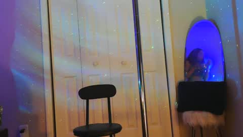 Heavenllyy online show from 01/05/25, 01:56