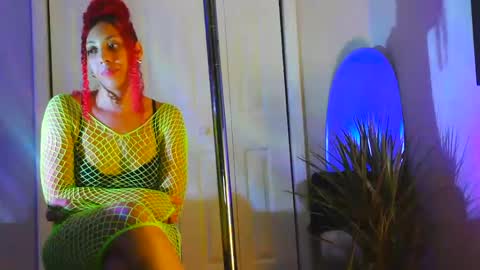 Heavenllyy online show from 02/10/25, 05:25