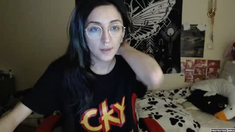 Snapshot of heavenlycreature chatting on 01/03/25, 04:22 Diana online show from 01/03/25, 04:22