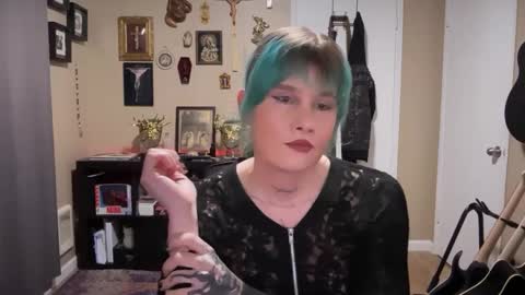 Snapshot of heavensentttt chatting on 12/02/24, 06:20 Saoirse online show from 12/02/24, 06:20