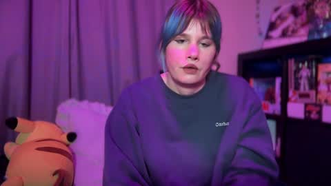 Snapshot of heavensentttt chatting on 12/11/24, 06:14 Saoirse online show from 12/11/24, 06:14