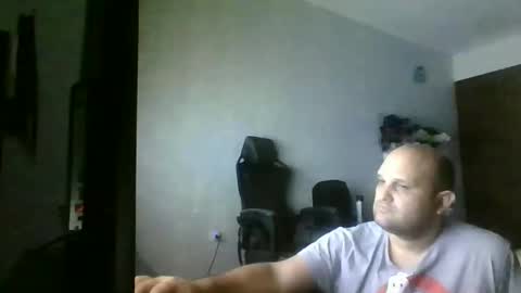 Snapshot of heavy_rebellxc chatting on 01/13/25, 07:11 Heavy Rebell online show from 01/13/25, 07:11