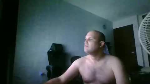 Heavy Rebell online show from 01/14/26, 04:07