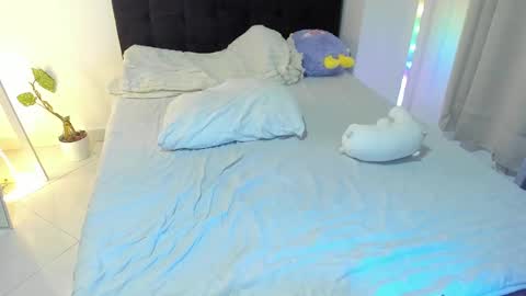 Amandabelk online show from 01/16/25, 05:42