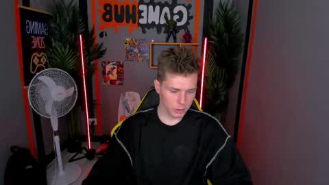 Hector online show from 10/13/25, 10:37