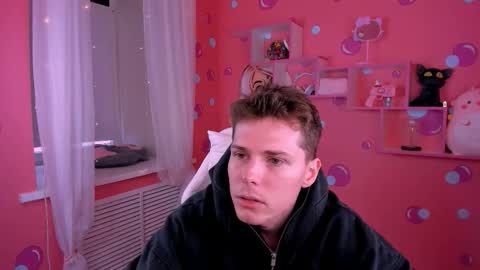 Hector online show from 10/19/25, 10:49